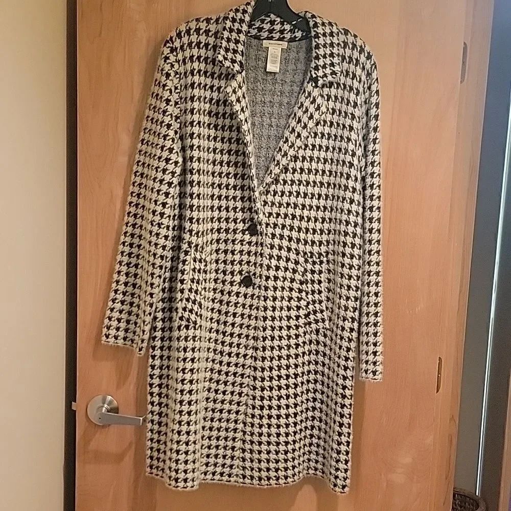 Max Studio long houndstooth fuzzy coat sweater sz L - Picture 11 of 12